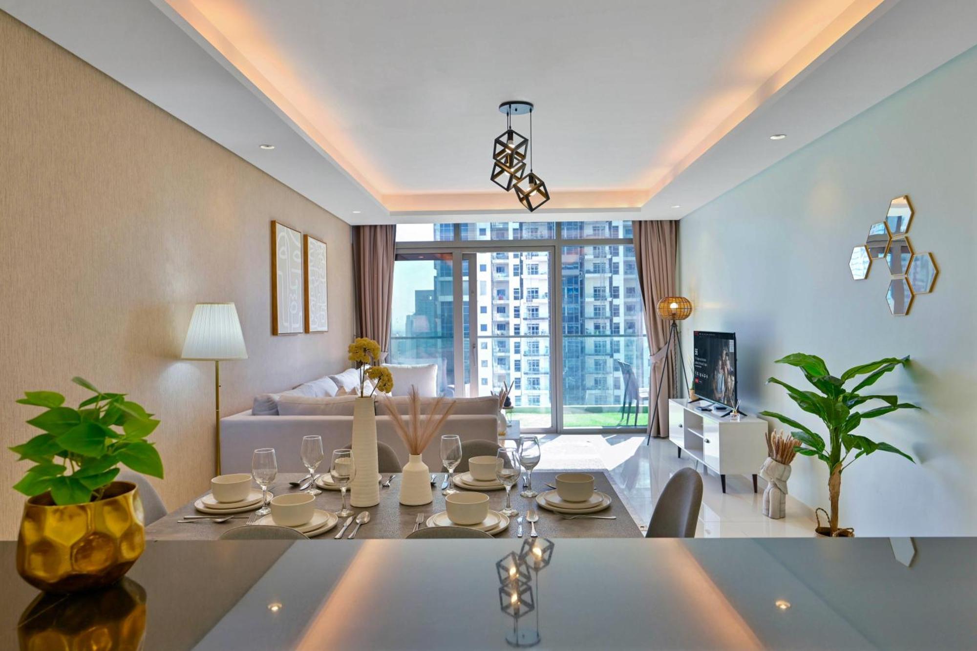 Appartamento Burj Khalifa Views 2Br With Infinity Pool Downtown Dubai Esterno foto